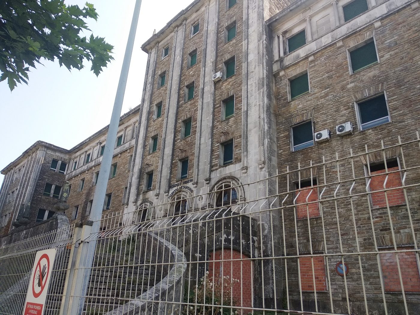 old Hospital de Galeras, Santiago de Compostela (by Estefania Etcheves) - 01.jpg